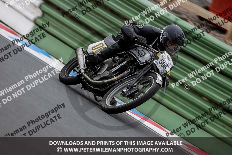 Vintage motorcycle club;eventdigitalimages;mallory park;mallory park trackday photographs;no limits trackdays;peter wileman photography;trackday digital images;trackday photos;vmcc festival 1000 bikes photographs